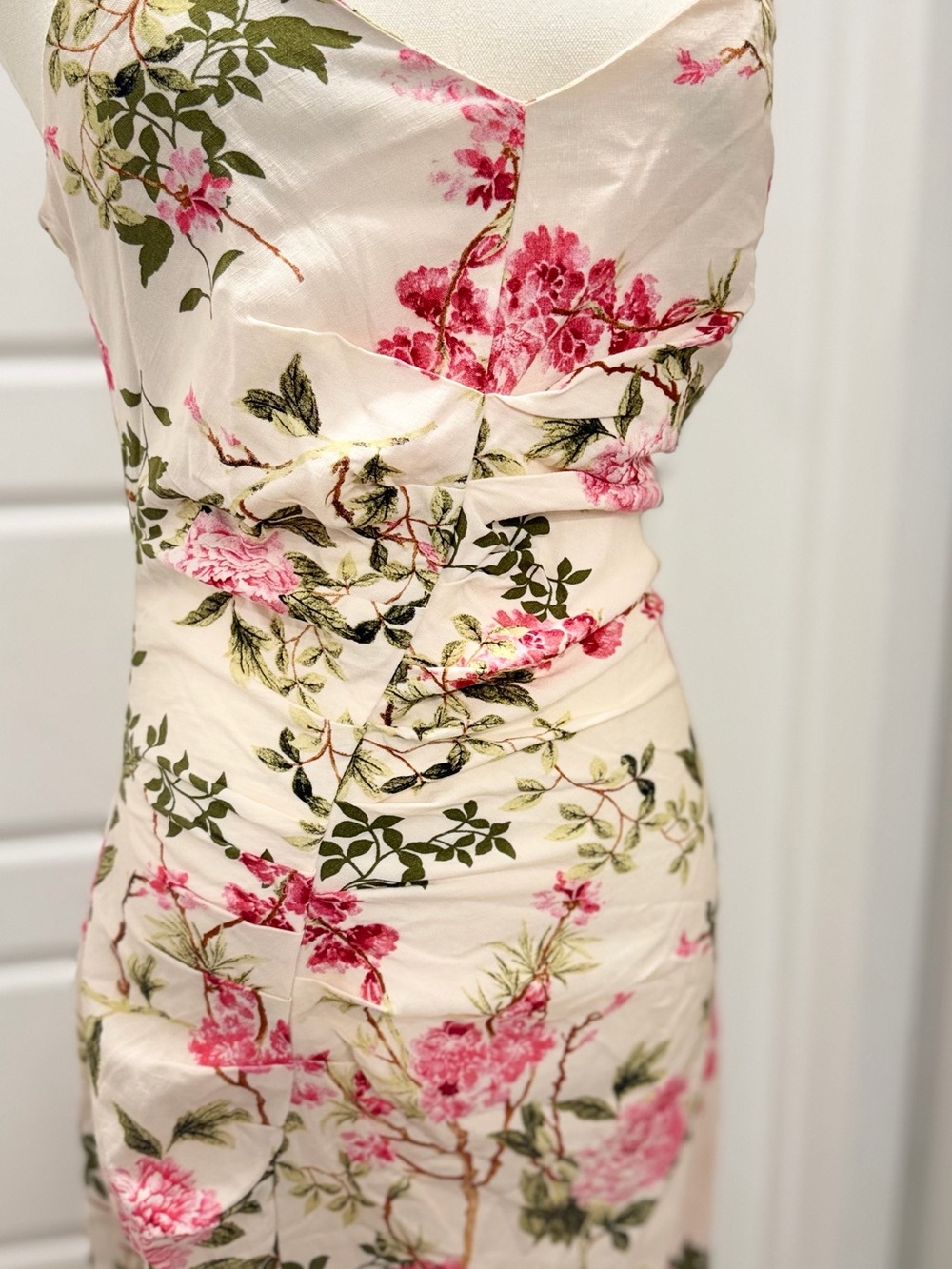 Zara Floral Ruched Midi Dress in Cream and Pink NWT - Picture 3 of 6